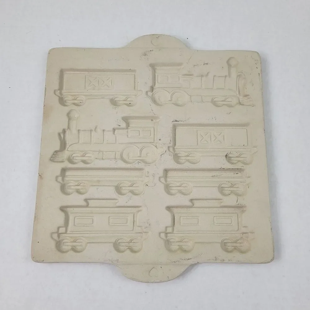 The Pampered Chef‎ 1998 Gingerbread Train Stoneware Mold